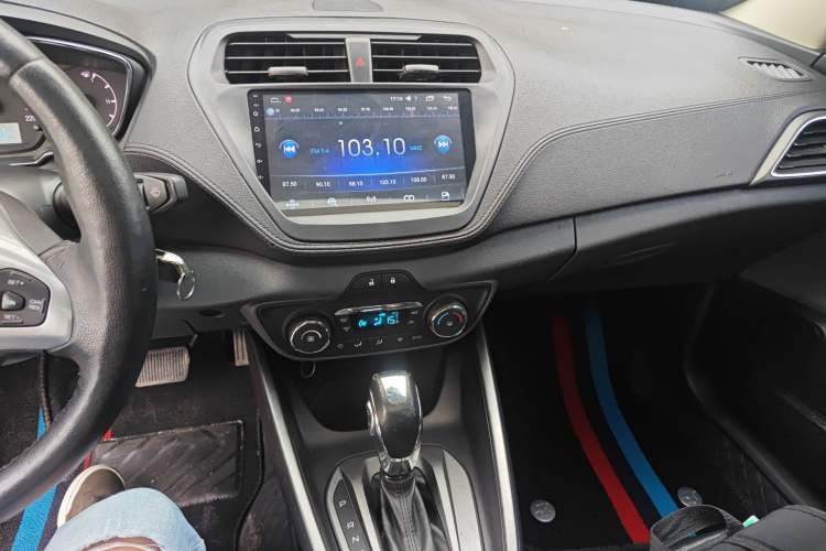 Used Ford Escort 2015 1.5L Automatic Fashion Model
