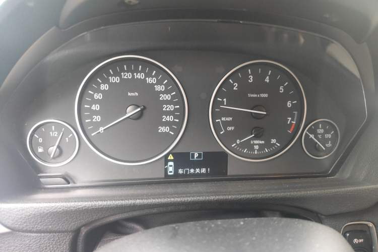 Used BMW 3 Series 2014 320i Sport Edition
