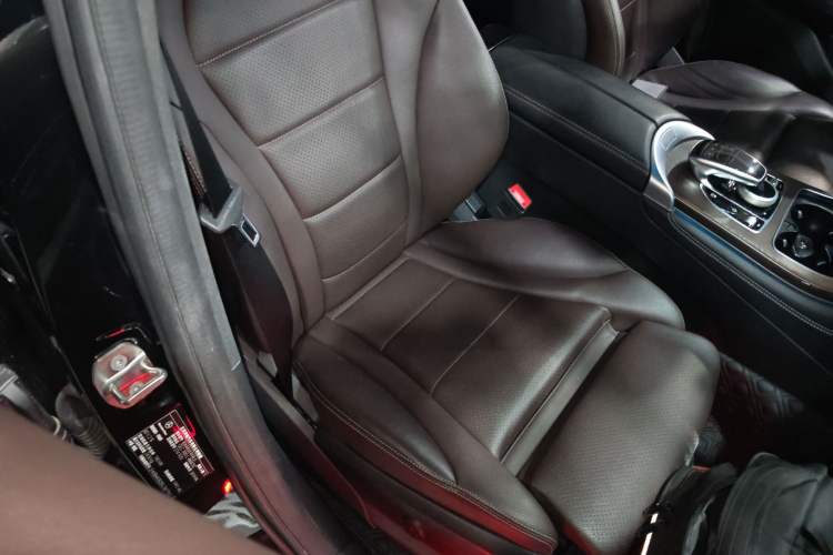 Used Mercedes-Benz GLC 2019 Refreshed GLC 300 L 4MATIC Dynamic Edition