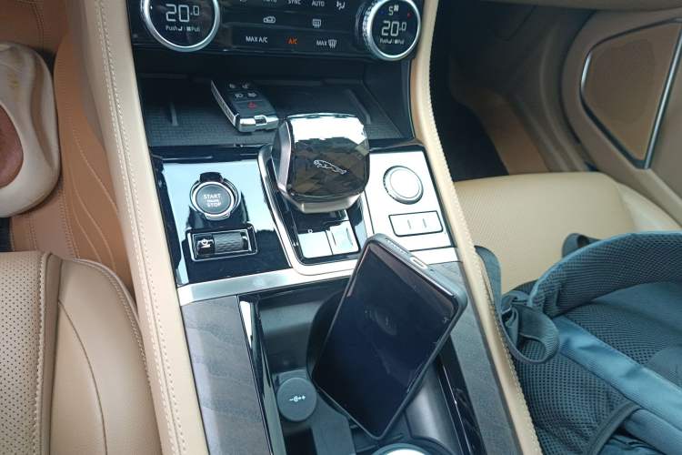 Used Jaguar XFL 2024 2.0T P250 Two-Wheel Drive Prestige Luxury Edition