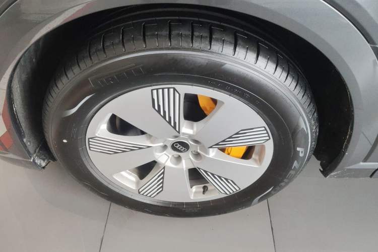 Used Audi e-tron 2021 50 quattro Luxury Edition