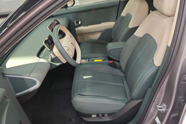 Used firefly firefly 2025 Illuminated Edition
