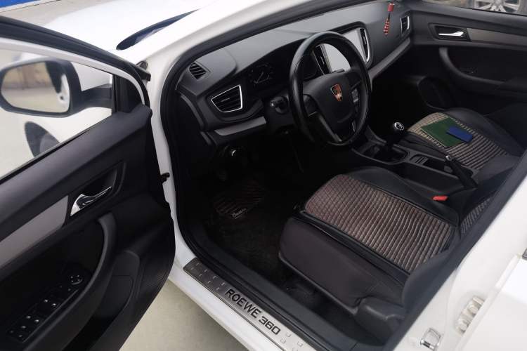 Used Roewe 360 2015 1.5L Manual Elite Edition Driver Seat