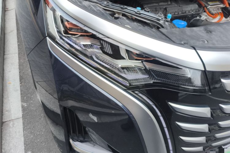 Used Denza D9 2022 DM-i 970 Four-Wheel Drive Flagship Model