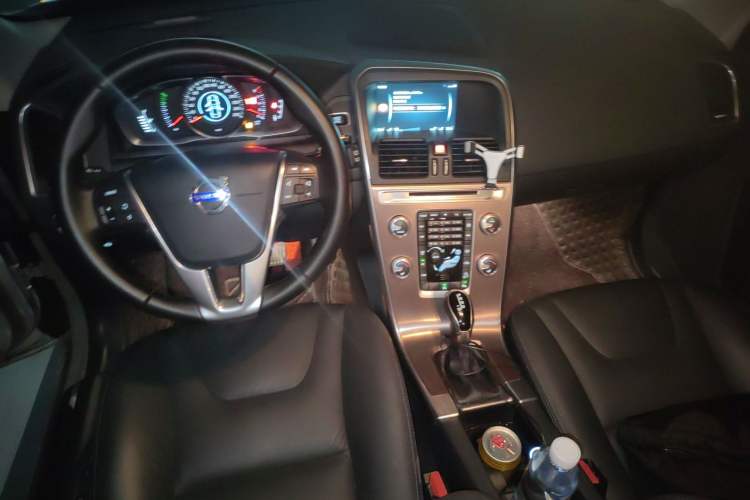 Used Volvo XC60 2016 T5 Smart Upgrade Model
