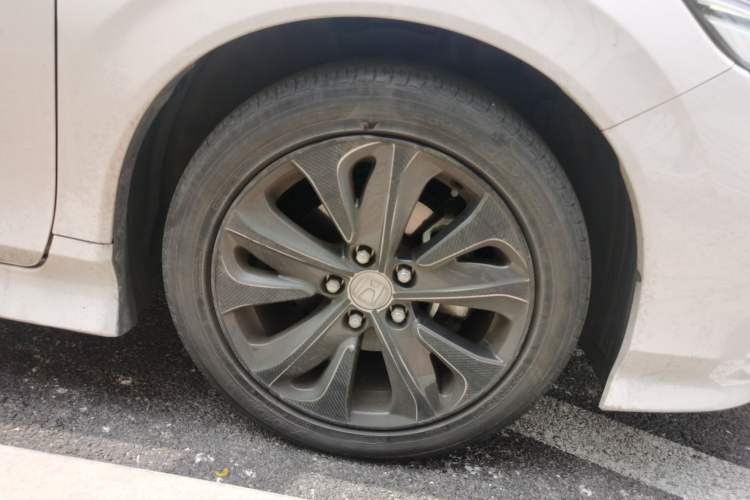 Used Honda Jade 2020 210TURBO CVT Fashion Edition Right Front Wheel Hub