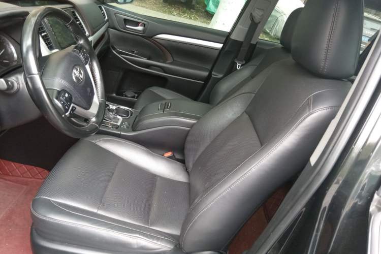 Used Toyota Highlander 2018 2.0T Four-Wheel Drive Luxury Version 7 Seats China VI Standard Left Front Seat