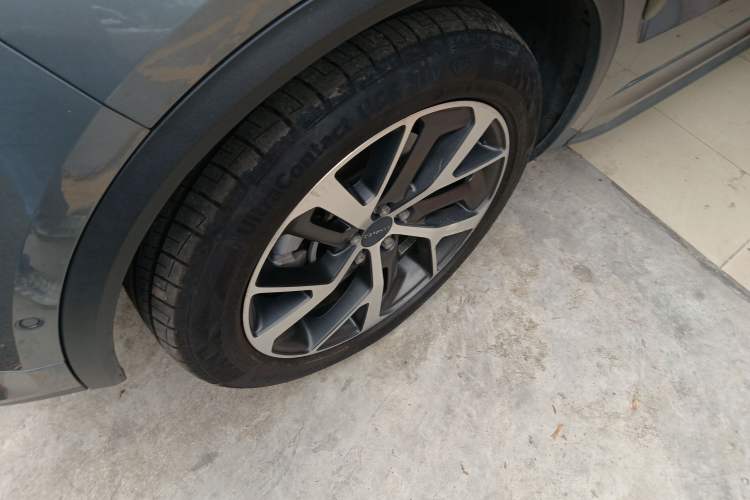 Used Lynk & Co 01 EM-P 2018 1.5T PHEV JingPro National Emission Standard V Exterior 4