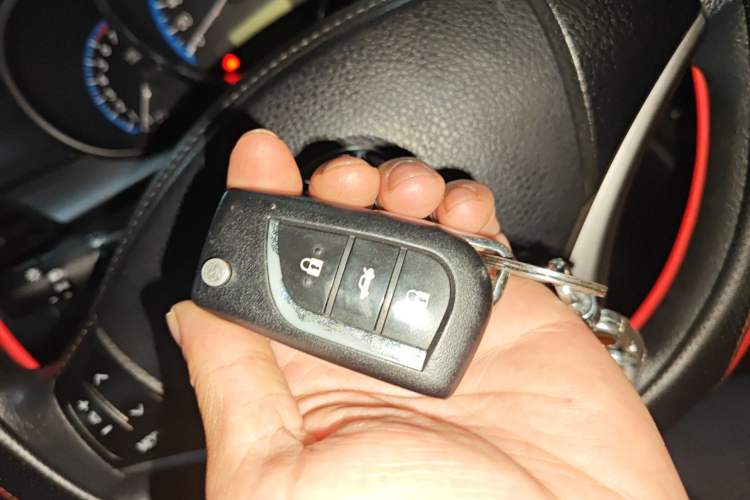 Used Toyota Vios FS 2019 1.5L CVT Trend Edition Vehicle Key