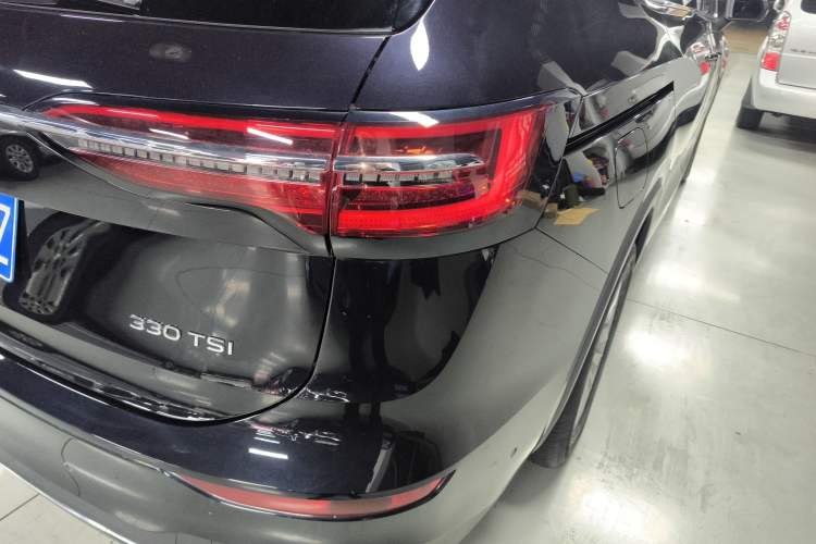 Used Volkswagen Viloran 2020 330TSI Business Edition Exterior 3