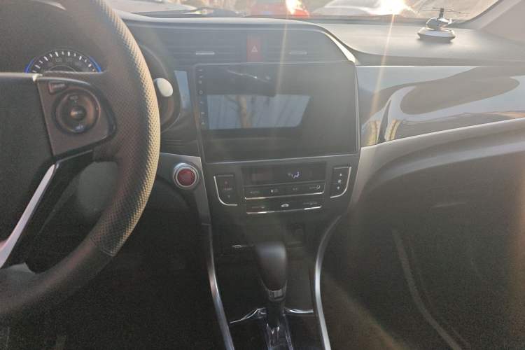 Used Honda Crider 2013 1.8L automatic flagship version