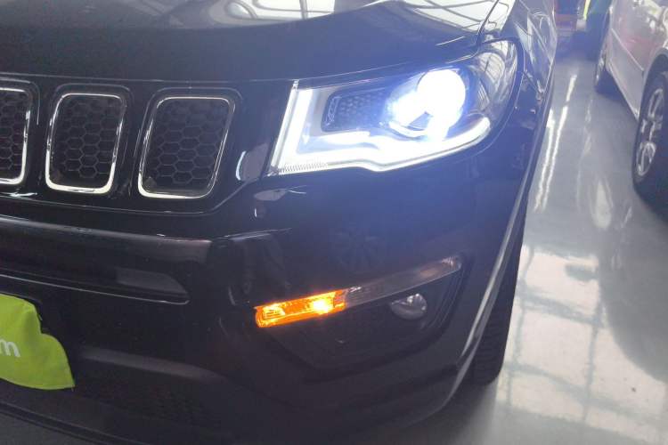 Used Jeep Compass 2020 220T Automatic Leading Edition