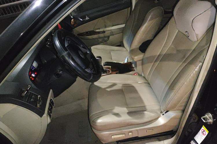 Used BYD G6 2012 2.0L Manual Luxury Version
