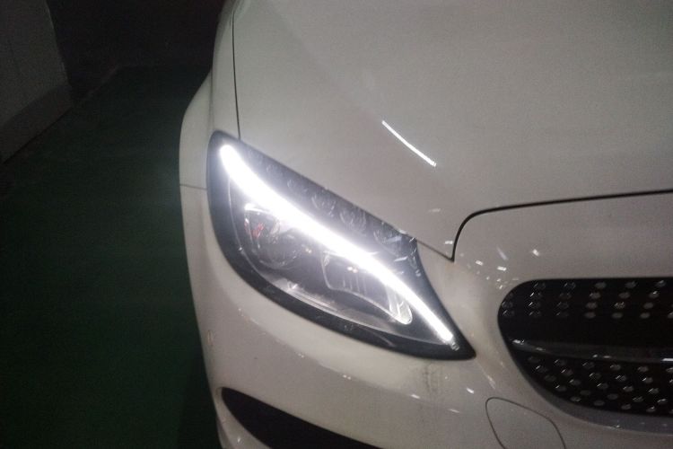 Used Mercedes-Benz C-Class 2016 C 200 L Sport Edition Right Front Headlight