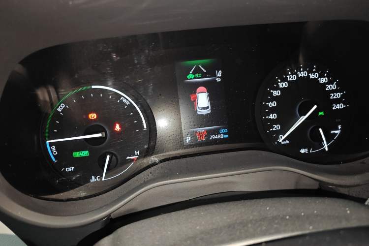 Used Toyota Sienna 2023 2.5L Hybrid Comfort Edition
