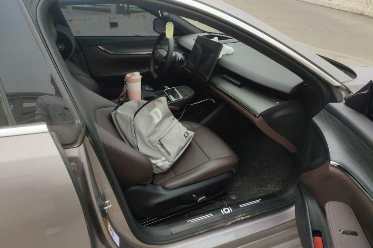 Used CHANGAN NEVO A07 2025 All-Electric "Real Bargain" 525 Luxury Model
