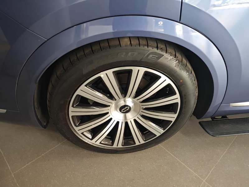 Used Hima AITO M7 2026 Model Range-Extending Ultra All-Wheel Drive 5-Seater Version — 25