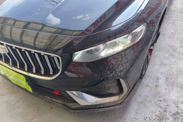 Used Geely Auto Preface 2026 Model Oriental Yao 1.5TD Kunlun Edition Left Front Headlight