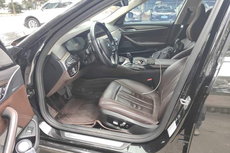 Used BMW 5 Series 2019 Facelifted 530Li Luxury Edition Premium Package Left Front Seat