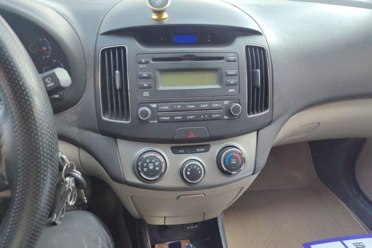 Used Hyundai Celesta 2011 1.6L Manual Comfort Edition
