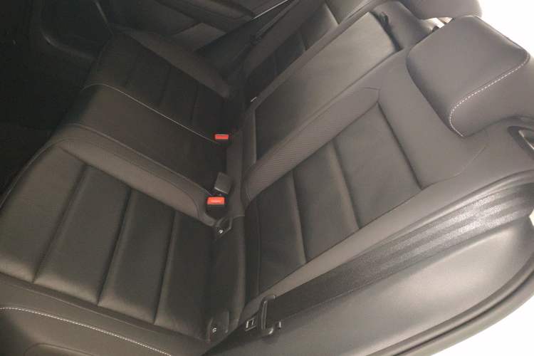 Used Volkswagen T-ROC 2019 280TSI DSG Two-Wheel Drive Comfort Version China V Emission Standard