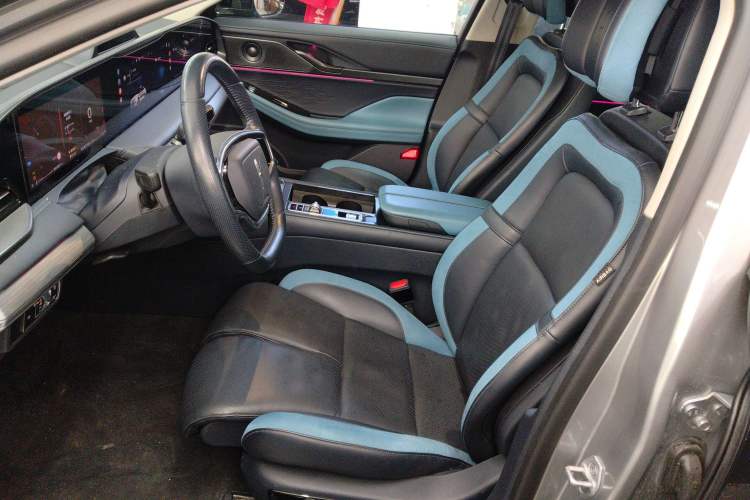 Used Lincoln Z 2024 2.0T Two-Wheel Drive Prestige Hybrid Version
