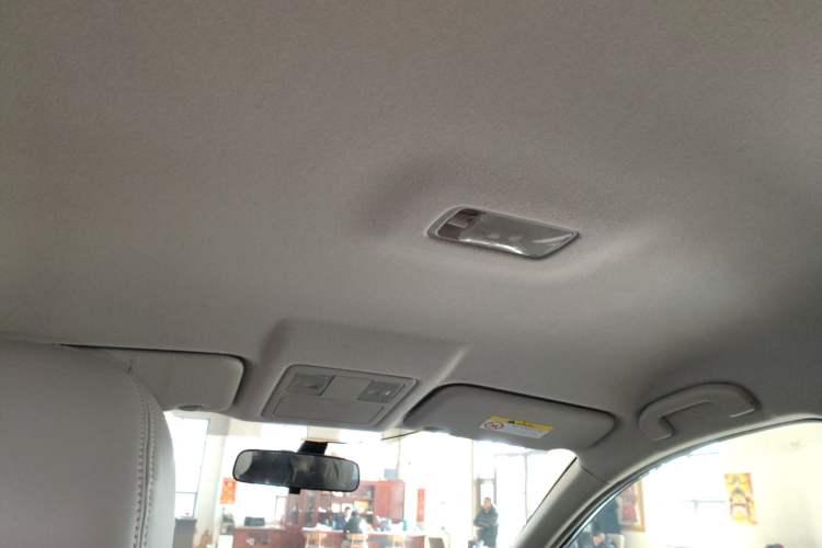 Used Nissan Tiida 2016 1.6L Manual Joyride Edition