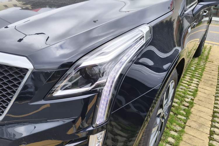 Used Cadillac XT5 2021 28T Four-Wheel Drive Leading Sport Model
