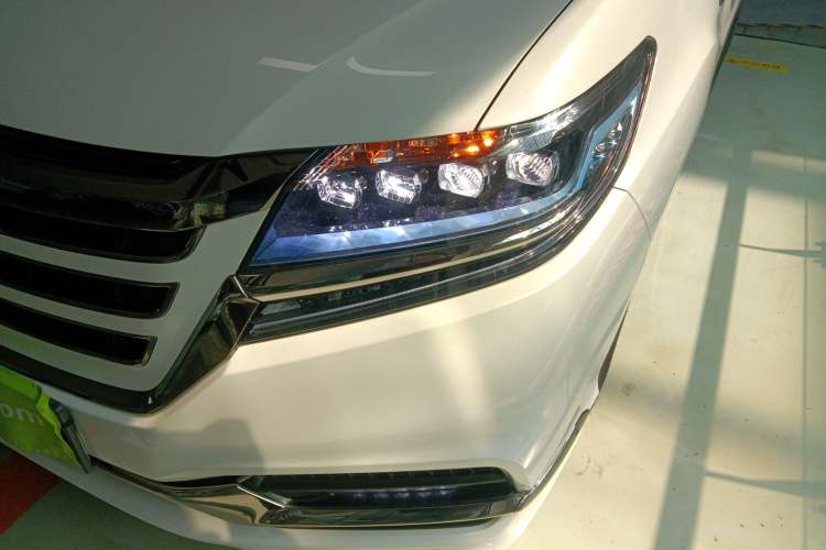 Used Honda Elysion 2019 2.0L Hybrid Supreme Edition