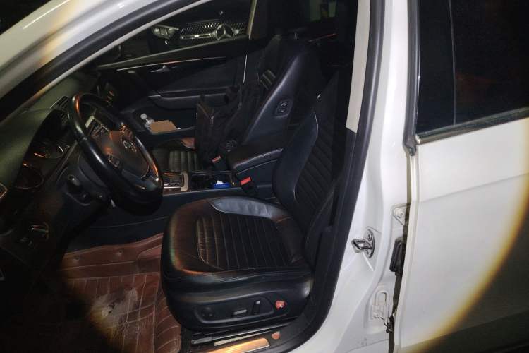 Used Volkswagen Magotan 2012 Revised 1.8TSI Luxury Version