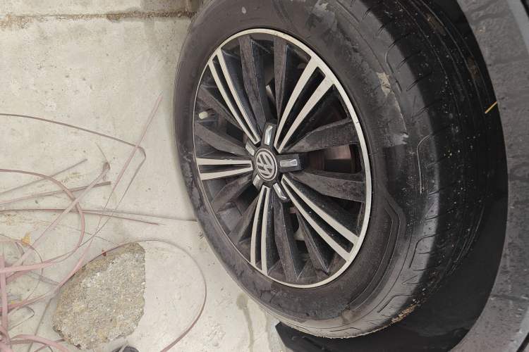 Used Volkswagen Tiguan L 2018 380TSI Automatic All-Wheel Drive Luxury Edition
