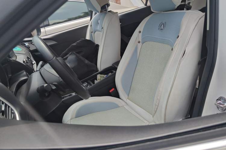 Used Mazda Mazda 3 Axela 2017 Hatchback 2.0L Automatic Luxury Model Emission Standard China V
