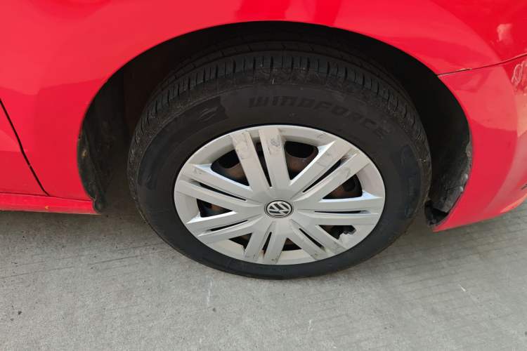 Used Volkswagen Polo 2014 1.4L Manual Fashion Edition
