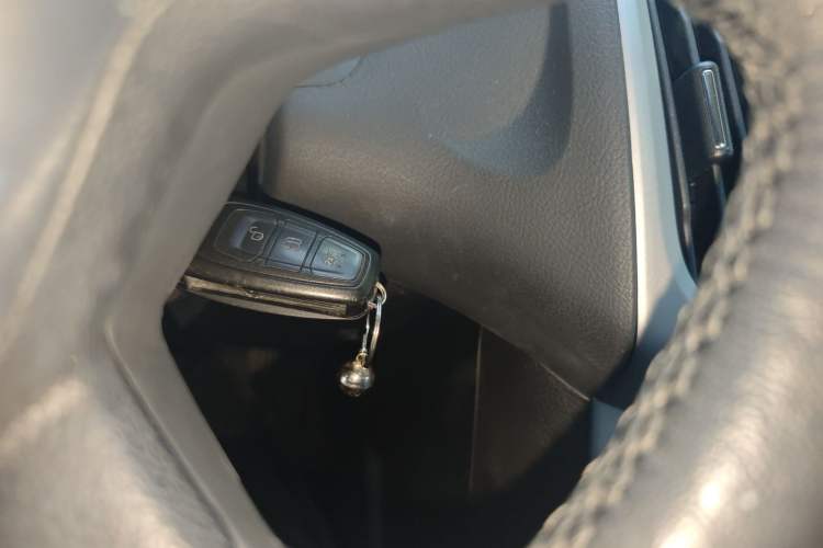 Used Ford Focus 2012 Hatchback 2.0L Automatic Luxury Sport Model
