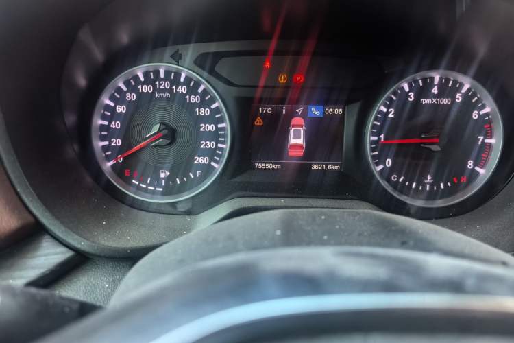 Used Brilliance V6 2018 1.5T Manual Luxury Model Odometer Close Up