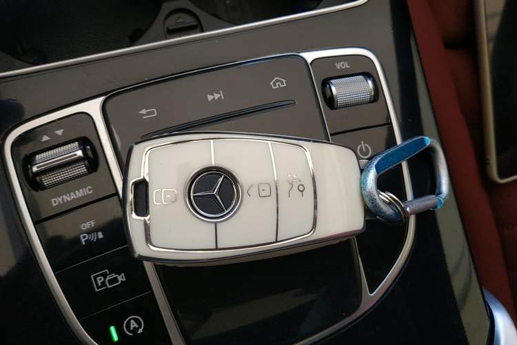 Used Mercedes-Benz C-Class 2020 Restyled C 260 Sport Edition Vehicle Key