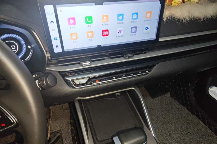 Used Geely Auto Emgrand 2023 4th Generation Champion Edition 1.5L CVT Luxury Model Audio And AC Panel