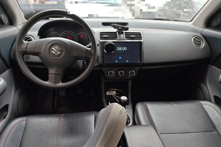 Used Suzuki Swift 2013 1.5L Manual Standard Edition Center Console