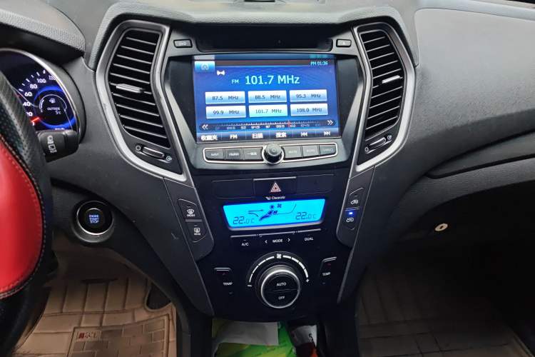 Used Hyundai Santa Fe 2013 Revised Version 2.4L Automatic All-Wheel Drive Smart Type