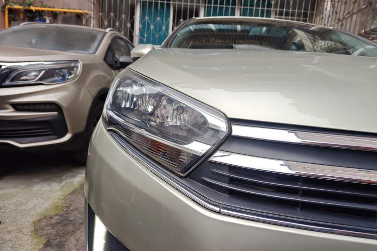 Used Citroen C4 Sega 2016 1.6L Automatic Luxury Model Exterior 6