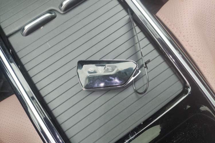 Used Volkswagen ID.4 X 2021 Pro Smart Long-Range Edition
