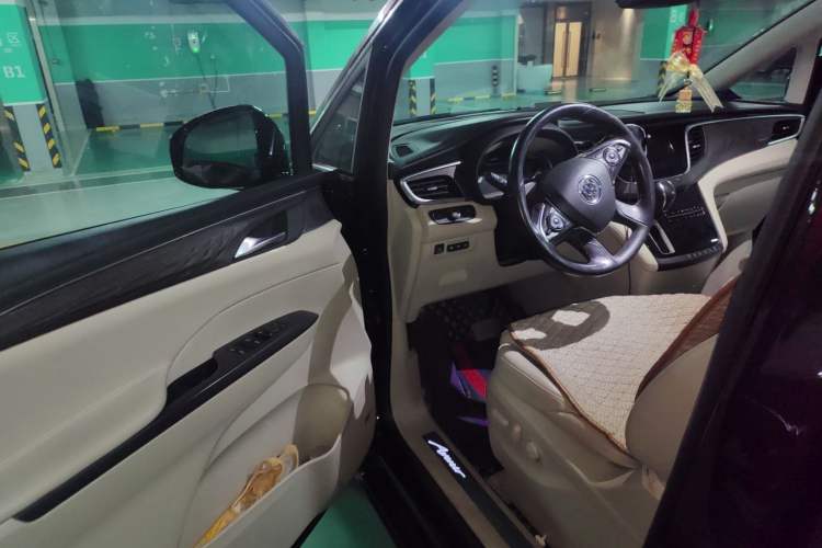 Used Buick GL8 2018 28T Avenir Avia China VI Standard
