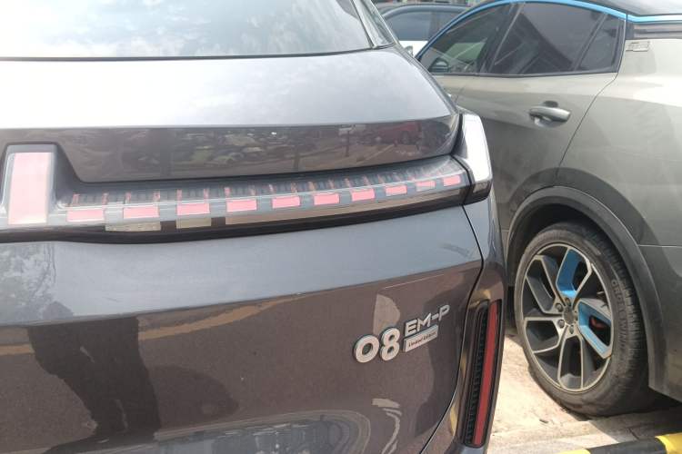 Used Lynk & Co 08 EM-P 2023 220 km Limited-Time Edition Right Rear Taillight