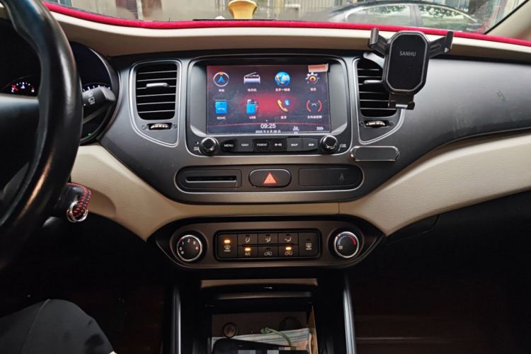 Used Kia Carens 2013 2.0L 7-Seater Automatic Standard Version China V Standard
