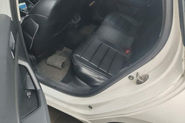 Used Volkswagen Lavida 2019 280TSI DSG Comfort Edition China VI standard Left Rear Seat