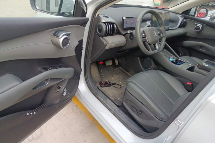 Used BYD Yuan PLUS 2025 Intelligent Driving Version 510 KM Beyond-Grade Edition
