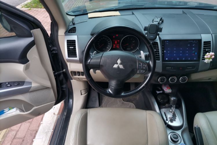 Used Mitsubishi Outlander 2010 Kinhui 2.4 Fashion Edition Steering Wheel