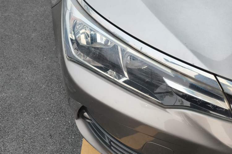 Used Toyota Corolla 2018 1.2T S-CVT GL Smart Enjoyment Version Right Front Headlight