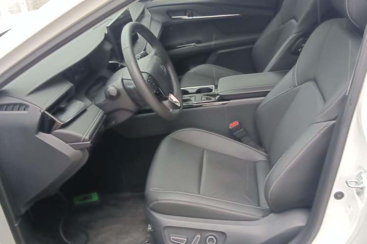 Used Toyota Camry 2024 2.0G Prestige Edition
