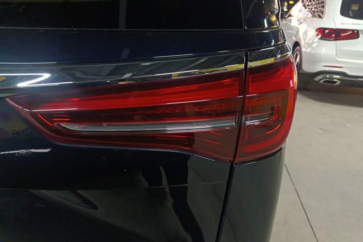 Used Buick GL8 2023 ES Lu Zun Flagship Model
